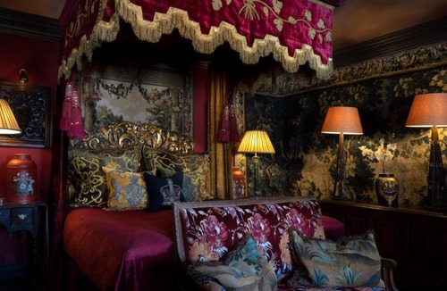Old Town Hotel | The Witchery