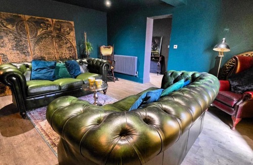 Winestead Apartment | The Wolf's Den