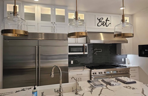 Grogan's Mill Villa | The Woodlands Benjis Place