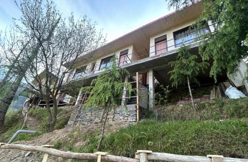 Banjar Hotel | The Woodnest Tandi