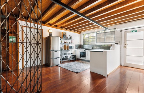 Clyde House | The Workshops - Clyde Holiday Home