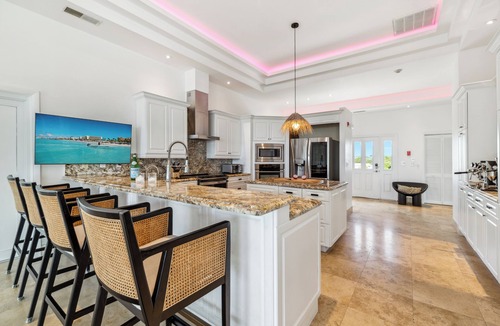 The Bight Condo | The Yacht Club TC