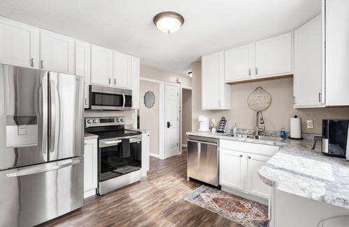 Sioux Falls House | The Zen Den - 2 BR