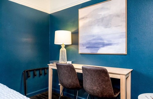 Lodi House | The Zin Retreat | 4-Min Walk to Downtown Wine, Beer, Shops, and MORE!