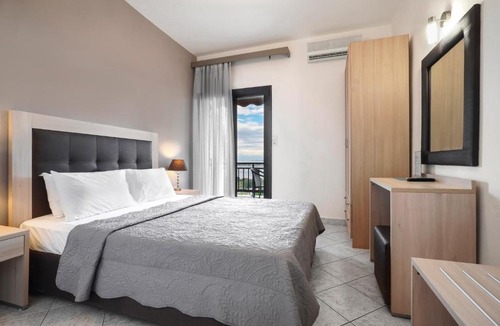 Vourvourou Apartment | THEA Panorama Studios