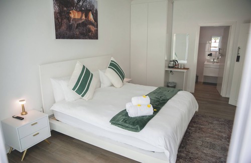 Franschhoek Hotel | theLAB BLUE