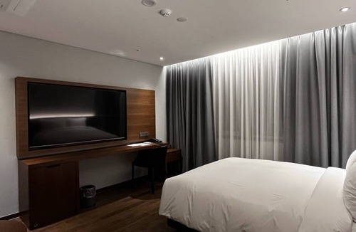 Yeongtong-gu Hotel | TheMarevo