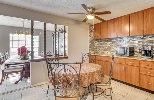 Fairvilla House | Theme Park Base! Suburban Home 14 Mi to Universal