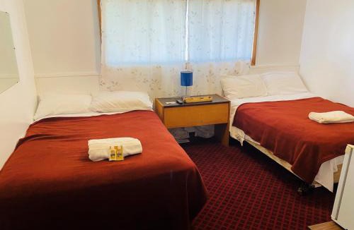 Theodore Hotel | Theodore Motor Hotel