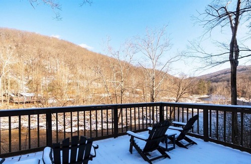 Leadsville Cabin | TheRiverFrontResort*6Rooms*sleeps20*40Min>Timb Mtn