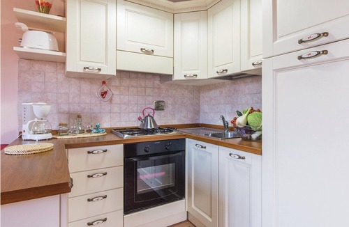 Loro Ciuffenna Apartment | These 4 cosy country apartments are located at the edge of a pretty village.