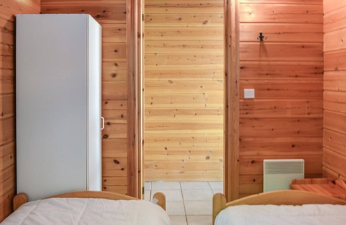 Mauroux House | These tastefully decorated chalets are located in a very well-kept vacation village in a hilly and w