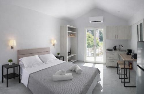 Stavros Apartment | Theta Project