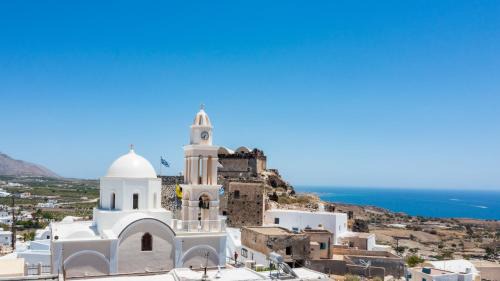 Akrotiri Apartment | Thira's Dolphin