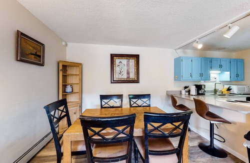 Historic District Condo | Third-Floor Mountain-View Condo at Gold Creek w/Free WiFi - Walk to Gondola