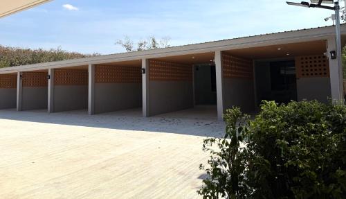 Nikhom Phatthana Resort | Third Space House