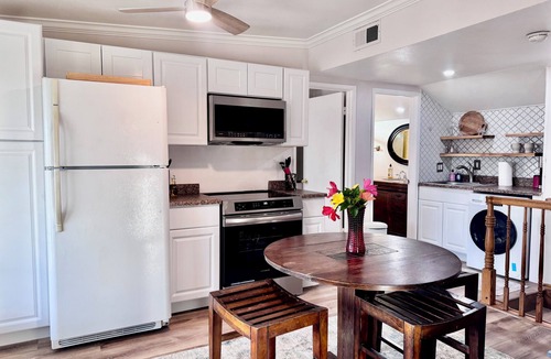 Corona Apartment | This 2 bedroom suite is perfect for professionals or relocating travelers.