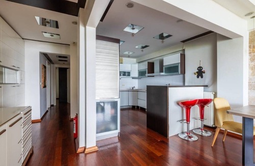 Uskudar Apartment | This apartment is a 2 bedroom(s), 1 bathrooms, located in Üsküdar, İstanbul.