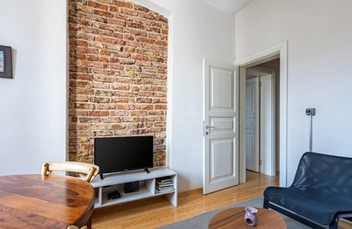 Karakoy Apartment | This apartment is a 2 bedroom(s), 2 bathrooms, located in Beyoğlu, İstanbul.