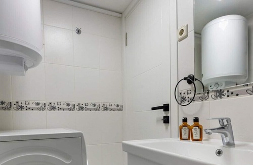 Osmanbey Apartment | This apartment is a 2 bedroom(s), 1 bathrooms, located in Şişli, İstanbul.