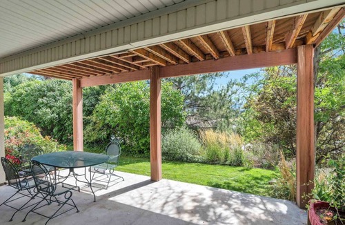 Riverton Apartment | This apartment is a 2 bedroom(s), 1 bathrooms, located in Riverton, UT.