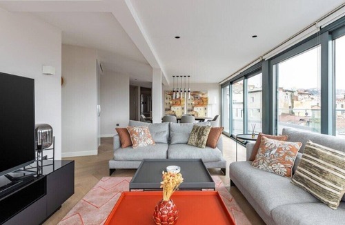Galata Apartment | This apartment is a 4 bedroom(s), 2.5 bathrooms, located in Beyoğlu, İstanbul.