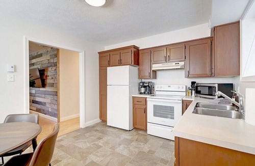 Fredericton Apartment | This apartment is a 1 bedroom(s), 1 bathrooms, located in Fredericton, NB.