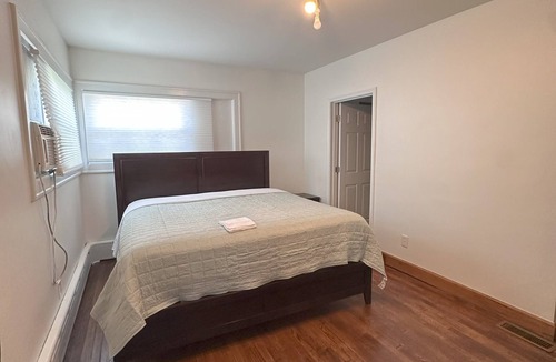 Waynesboro Apartment | This apartment is a 1 bedroom(s), 1 bathrooms, located in Waynesboro, VA.