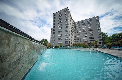 East Falls Apartment | This apartment is a 2 bedroom(s), 1 bathrooms, located in Philadelphia, PA.