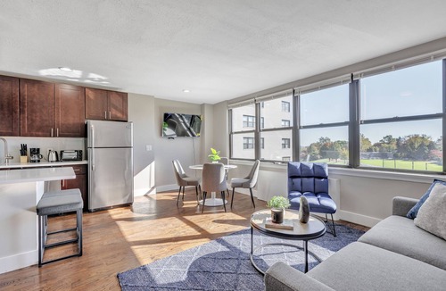 East Falls Apartment | This apartment is a 2 bedroom(s), 1 bathrooms, located in Philadelphia, PA.