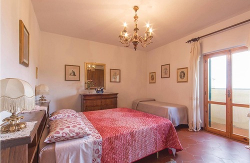 Scarperia House | This beautiful and tastefully furnished vacation villa is located in the green hills of Mugello, rea