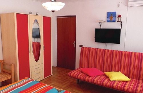 Piran Apartment | This beautiful and simply furnished apartment is located on the first floor of a family house in the
