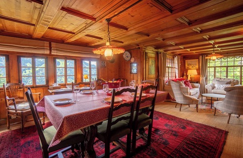 Les Posses-sur-Bex Ski Chalet | This beautiful chalet built in 1872 is located in the heart of the pretty village of Gryon. Gryon tr