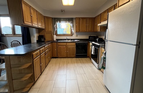 Mount Crested Butte House | This cozy budget & pet friendly house is located right near the ski base area