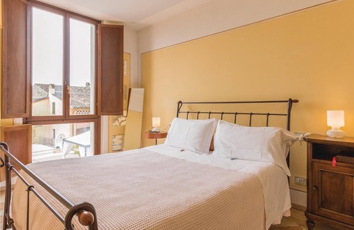 Castellaro Lagusello Apartment | This cozy apartment is located in a complex with a total of 12 apartments in a characteristic and we