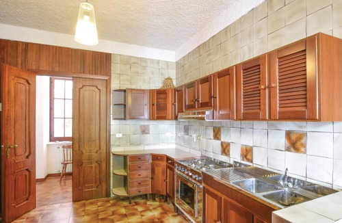 Corigliano Calabro House | This detached vacation home is located 5 km from Corigliano in the province of Cosenza and is surrou