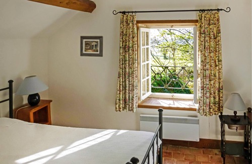 Sainte-Marie House | This former gardener's cottage offers a fantastic view of the surrounding fields and forests thanks