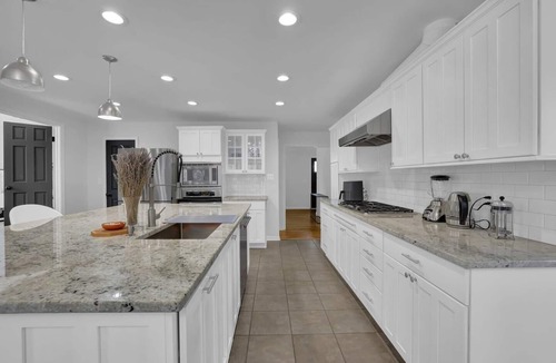 Chamblee House | This house is a 3 bedroom(s), 2 bathrooms, located in Chamblee, GA.