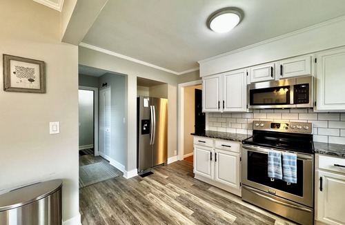 Marion House | This house is a 4 bedroom(s), 2 bathrooms, located in Marion, IN.