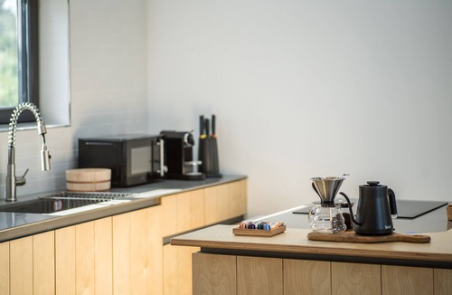 Hangyeong House | This is a modern design space, and you can enjoy outdoor bath facilities