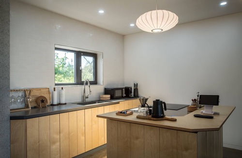 Hangyeong House | This is a modern design space, and you can enjoy outdoor bath facilities