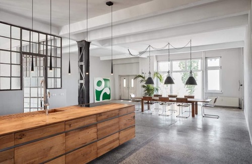 West Berlin Centre Apartment | This property is for training purposes only and not for rental