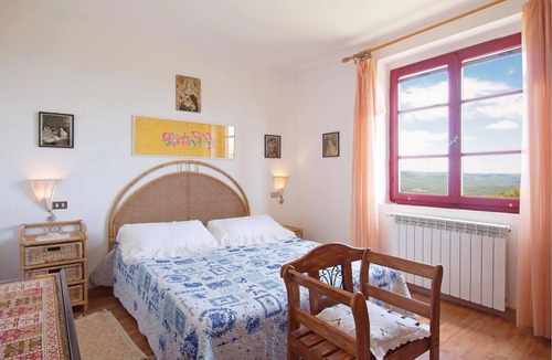 Monteverdi Marittimo House | This small vacation home is located on a 2-hectare property, 4 km from Monteverdi Marittimo (stores