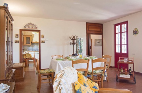 Monteverdi Marittimo House | This small vacation home is located on a 2-hectare property, 4 km from Monteverdi Marittimo (stores