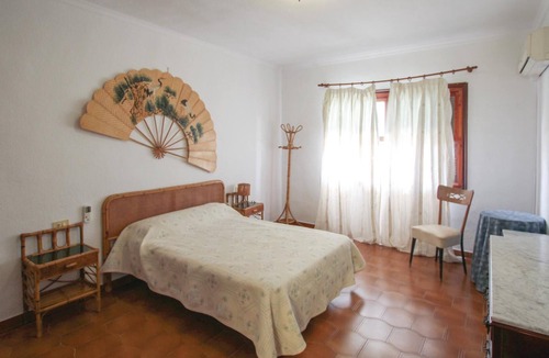 Cabo de Palos House | This spacious vacation row house is located in the port of Cabo de Palos, just 2 minutes walk from t