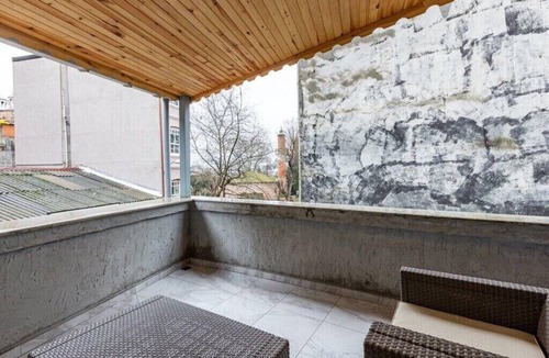 Tophane House | This special place is close to everything, making it easy to plan your visit