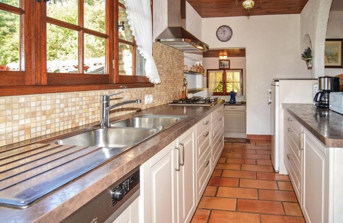 Les Vans House | This stone house in the Ardèche department is typical of the region.