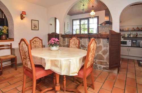 Les Vans House | This stone house in the Ardèche department is typical of the region.