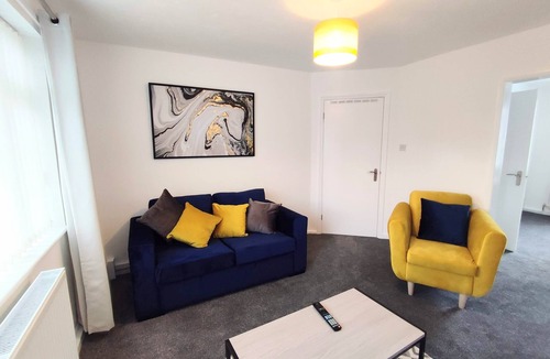 Blyth Apartment | This stylish perfect place for professionals, families and tourist group trips.