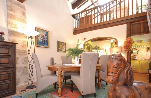 Caumont-sur-Durance House | This three bedroom holiday home is wonderfully located in Provence.